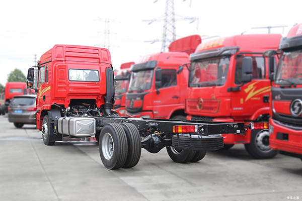 sale Shacman Cummins Longji 260HP 4X2 6.8m Van Truck (China VI)