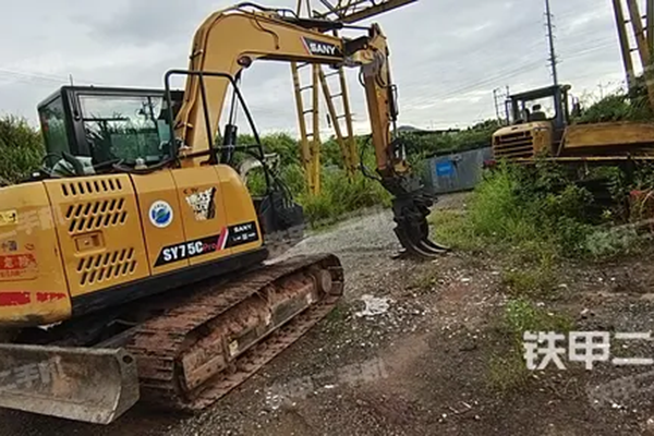 Sany SY75 excavator