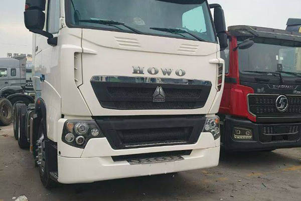 Sinotruk HOWO T7H heavy-duty truck, 480 hp, 6x4 dual-drive, used Sinotruk tractor for sale