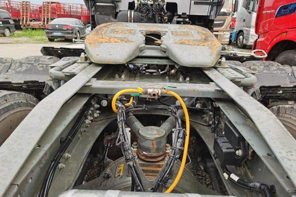 sale Sinotruk HOWO TH7 heavy-duty truck, 540 hp, 6x4 tractor unit, used MAN tractor unit