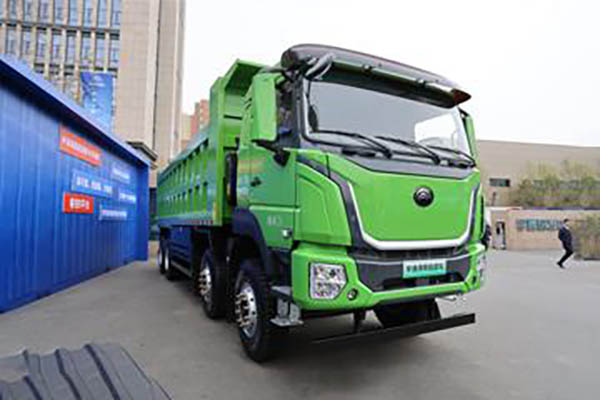 Yutong Heavy Truck 31T 8X4 8m Pure Electric Dump Truck CATL 400kWh in China