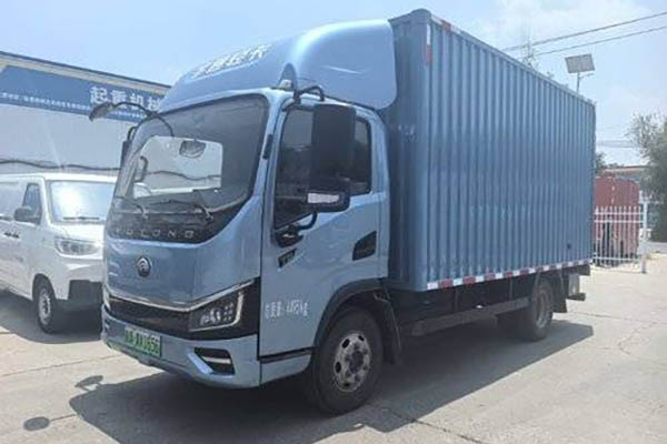 Yutong T3 C Series Light Truck, Medium Body, Hydraulic Brakes, 4.2m, Single-Row, Pure Electric Van, 100.46kWh, Used Electric Truck.