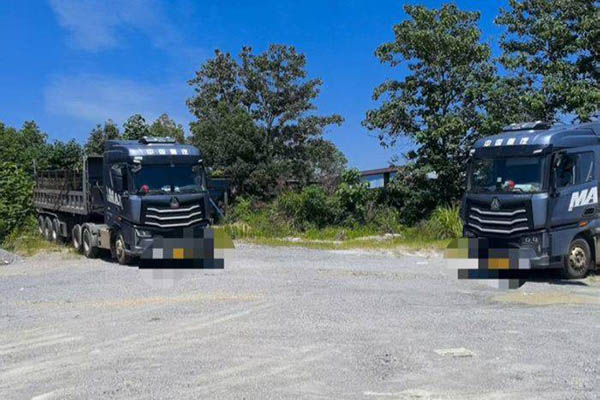 Sinotruk HOWO Max heavy-duty truck, 480 hp, 6x4 dual-drive, used Weichai tractor for sale