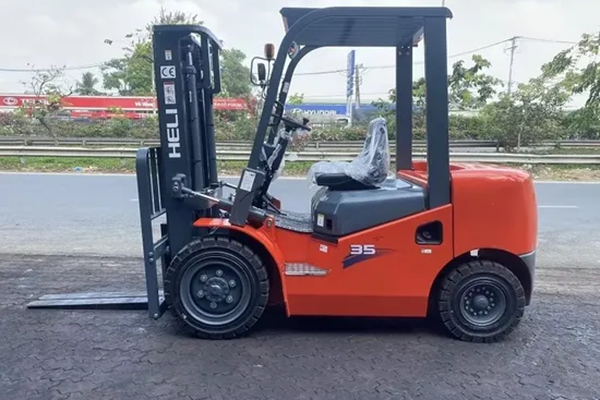 Heli Forklift Cpcd30 Cpcd35 Diesel Forklift 3 Ton 3m Mast with Sideshift