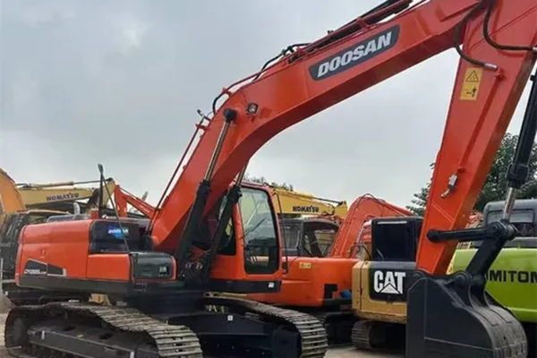  Doosan225 Excavator Dx225LC-9c Secondhand Hydraulic Crawler Dx75 Dx150 Dx300 Dh210 Dh420 Hyundai Sany Komatsu Bager in Stock