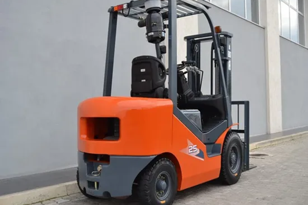 Heli Diesel Forklift Cpcd25 2.5ton Forklift Truck in China