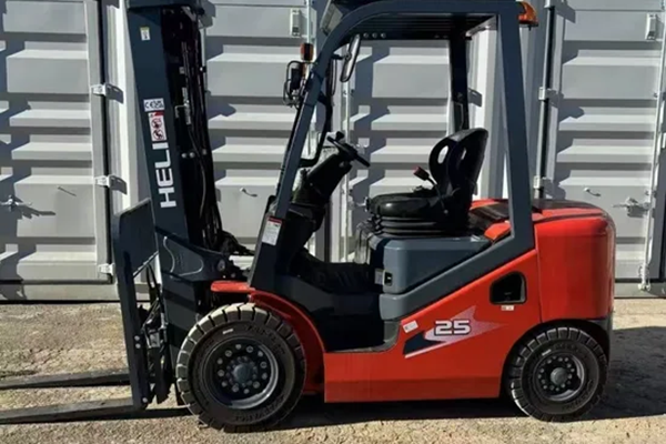 High Quality Cpcd25 2.5ton Diesel Forklift Heli New Condition with Diesel Engine