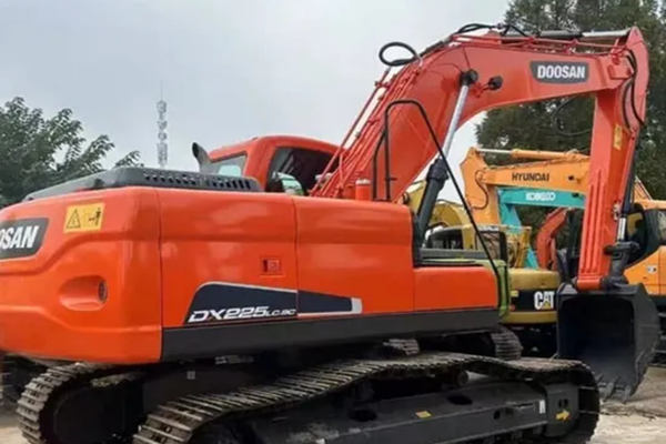 good  Doosan225 Excavator Dx225LC-9c Secondhand Hydraulic Crawler Dx75 Dx150 Dx300 Dh210 Dh420 Hyundai Sany Komatsu Bager in Stock