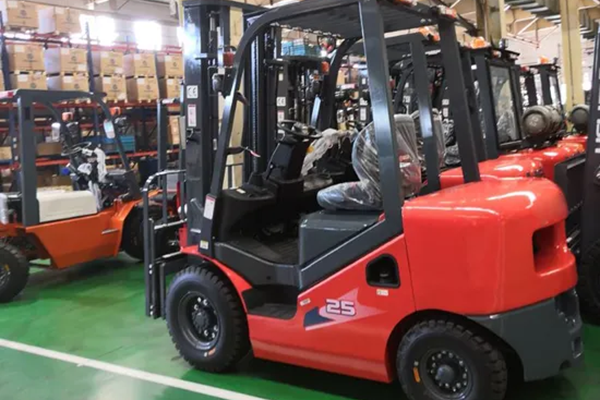 Heli Diesel Forklift Cpcd25 2.5ton Forklift Truck