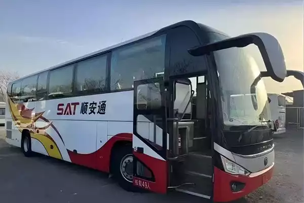 sale Cheap Price Diesel Passenger Transportation Chinese Luxury 49 Seats Yutong Coach Bus