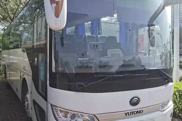 sale Diesel Passenger Transportation Chinese 56 Seats Yutong Coach Bus