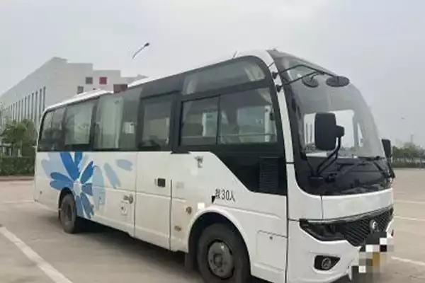 sale Used Yutong Zk6772D61 30-Seat Diesel Bus with Reliable Performance