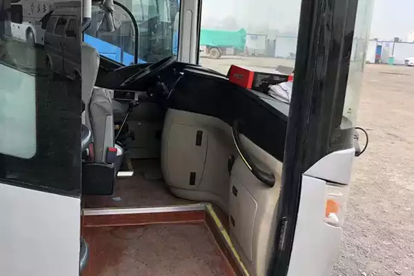 Used 60 Seats Coach Buses Cheaper Price Used Yutong Luxury Coach City Bus for Sale in China
