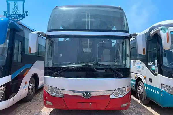 sale Used Yutong 6127 019 45-Seats Coach Bus for Long Distance Passenger Transportation