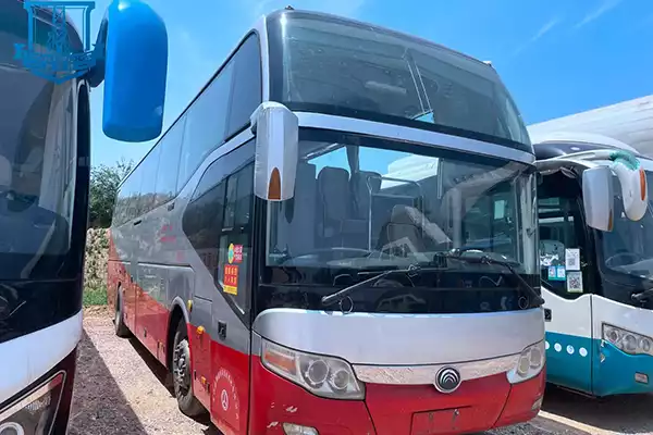 Used Yutong 6127 019 45-Seats Coach Bus for Long Distance Passenger Transportation in China