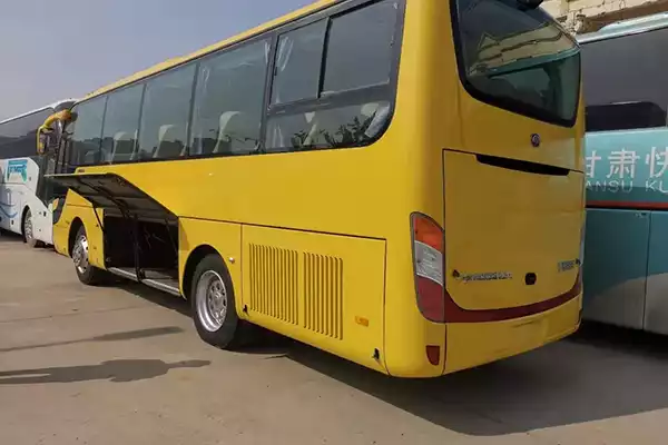 sale Second Hand Bus Front Engine 24-39 Seats Yutong Coach Bus Zk6879