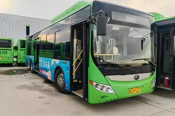 Customizable Color Seats Yutong 6120 002 CNG Steam Electric Hybrid Used Coach Bus for sale