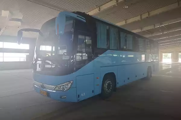 National Emission Standard V Yutong 6119 003 Luxurious Comfortable Used Shuttle Bus