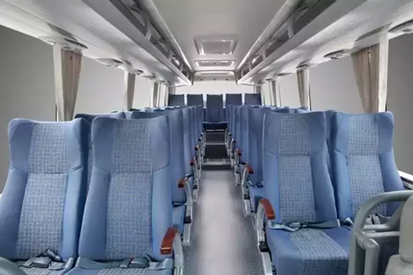Used Yutong EQ6808A Diesel Passenger Bus in China