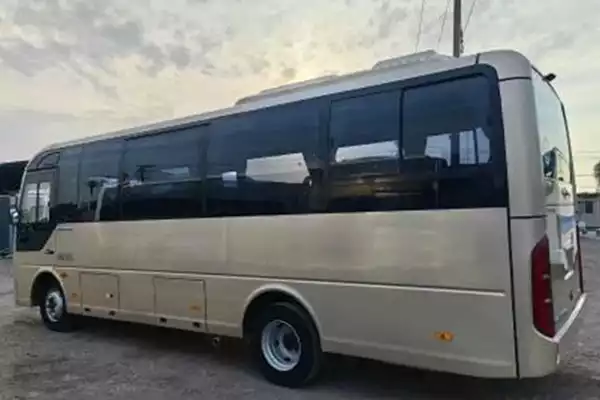 Used Yutong Zk6772D61 30-Seat Diesel Bus with Reliable Performance for sale