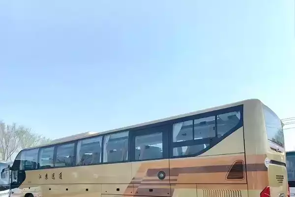 High Performance Used Diesel Yutong Passenger Transportation Second Hand Coach Bus in China