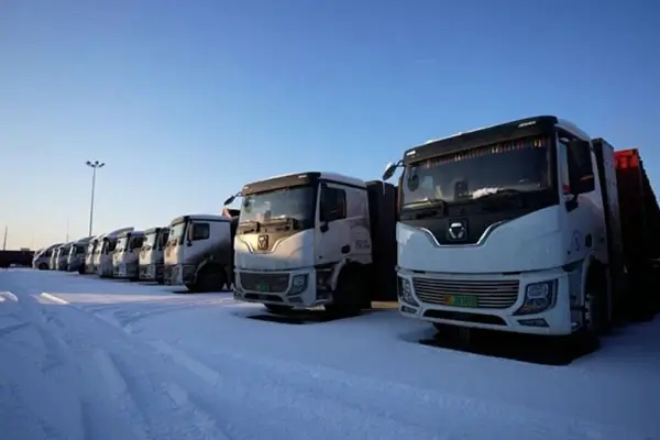 XCMG 400HP 6×4 Standard Load Tractor: Power and Reliability for Heavy-Duty Logistics