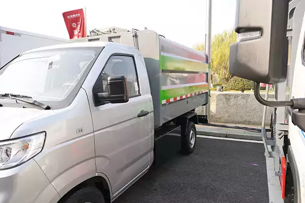sale Chery X3 4X2 Pure Electric Hook-Loading Garbage Truck