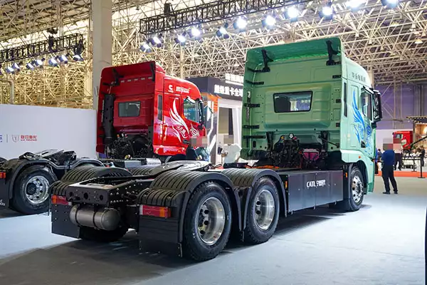 Electric Phoenix 6x4 pure electric tractor unit, CATL 600.92kWh for sale