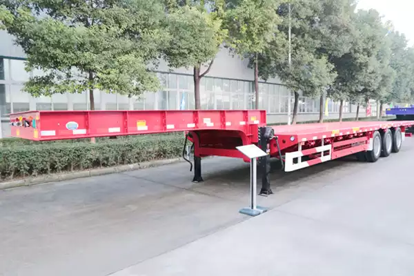 CIMC Huajun 13.75m Three-Axle N400 Low Flatbed Semi-Trailer in China