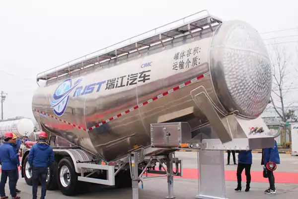 sale CIMC Ruijiang 38 cubic meter all-aluminum alloy powder tank semi-trailer