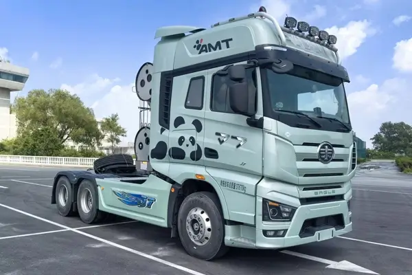 Jiefang J7 Review: China's Flagship Heavy-Duty Truck with Advanced Efficiency and Smart Technology